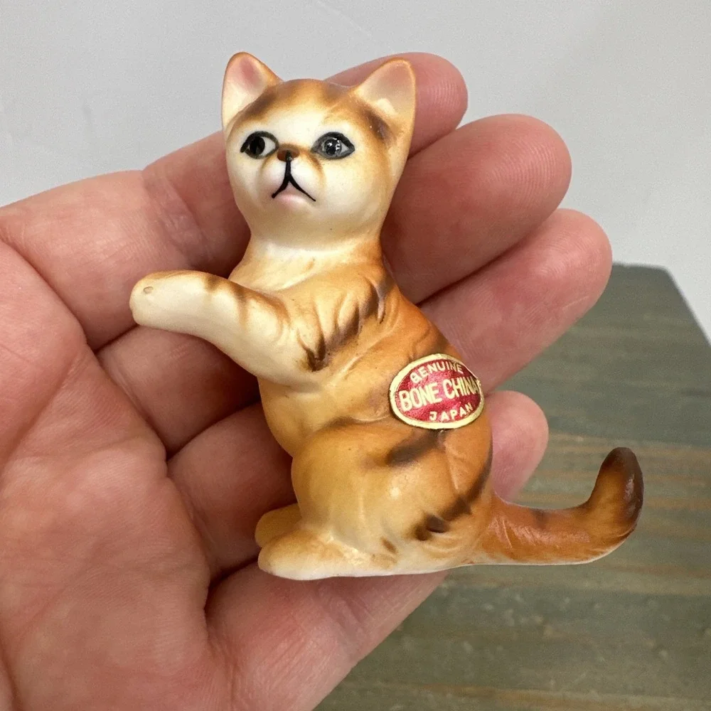 Lot 5 Vintage Bone China cat Miniatures Playful Kittens made Japan Foil Stickers
